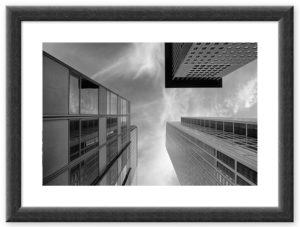 Three Skyscrapers (2013) BW Rahmen